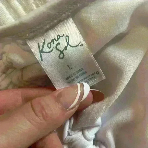 Target Triangle Swim Top - Picture 4 of 4